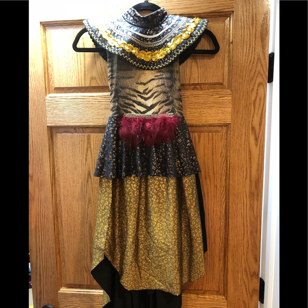 Tribal African queen costume